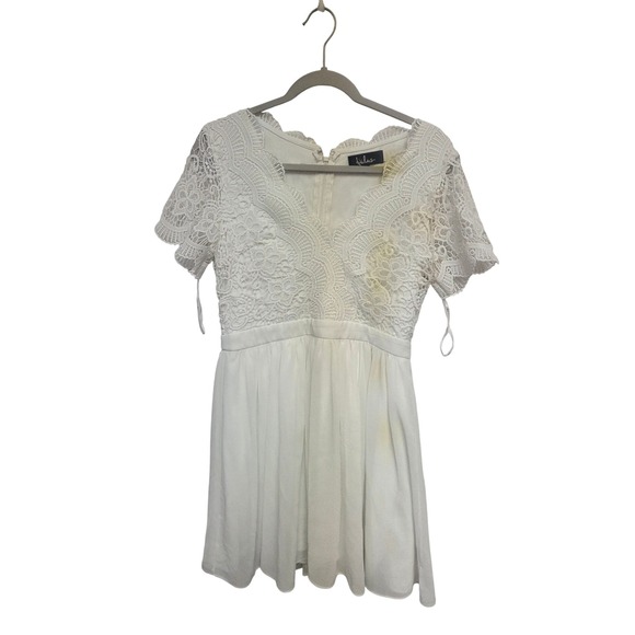 Lulus Dresses & Skirts - Lulus White Lace Crochet Short Sleeve V Neck Fit‎ Flare Mini Dress Women's L